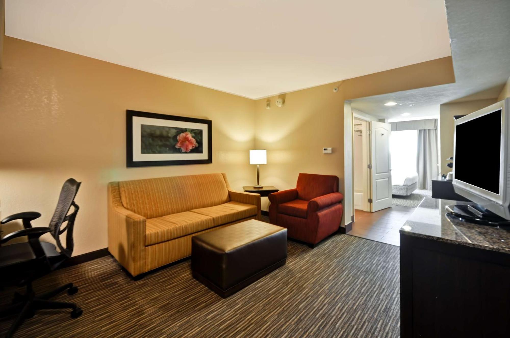 Hilton Garden Inn Tampa North Temple Terrace Extérieur photo